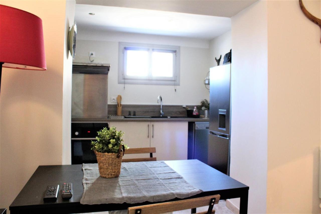 Appartement Avec Terrasse En Centre Ville De Saint Remy De Provence Luaran gambar